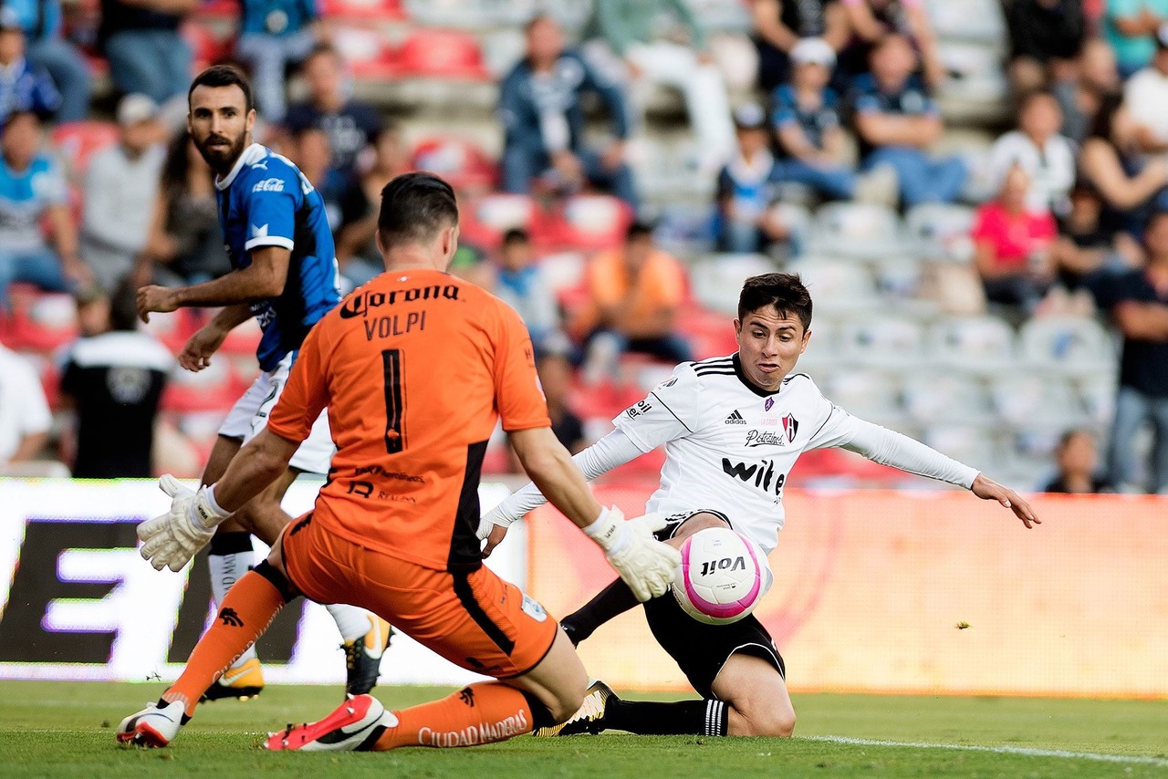 Quer Taro Y Atlas Firman Empate Que Les Sirve De Poco En Liga Mx