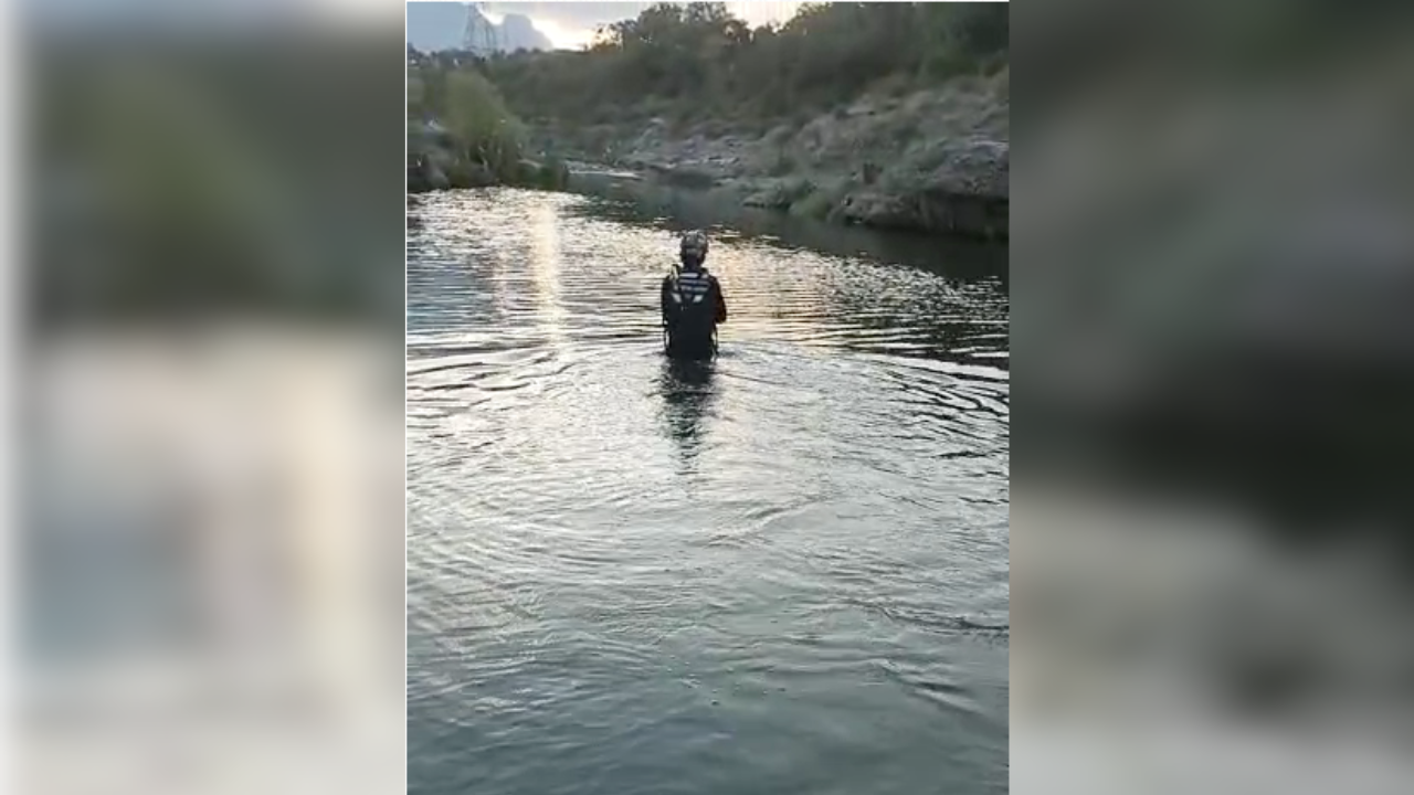 Encuentran cuerpo de hombre flotando en río Pesquería