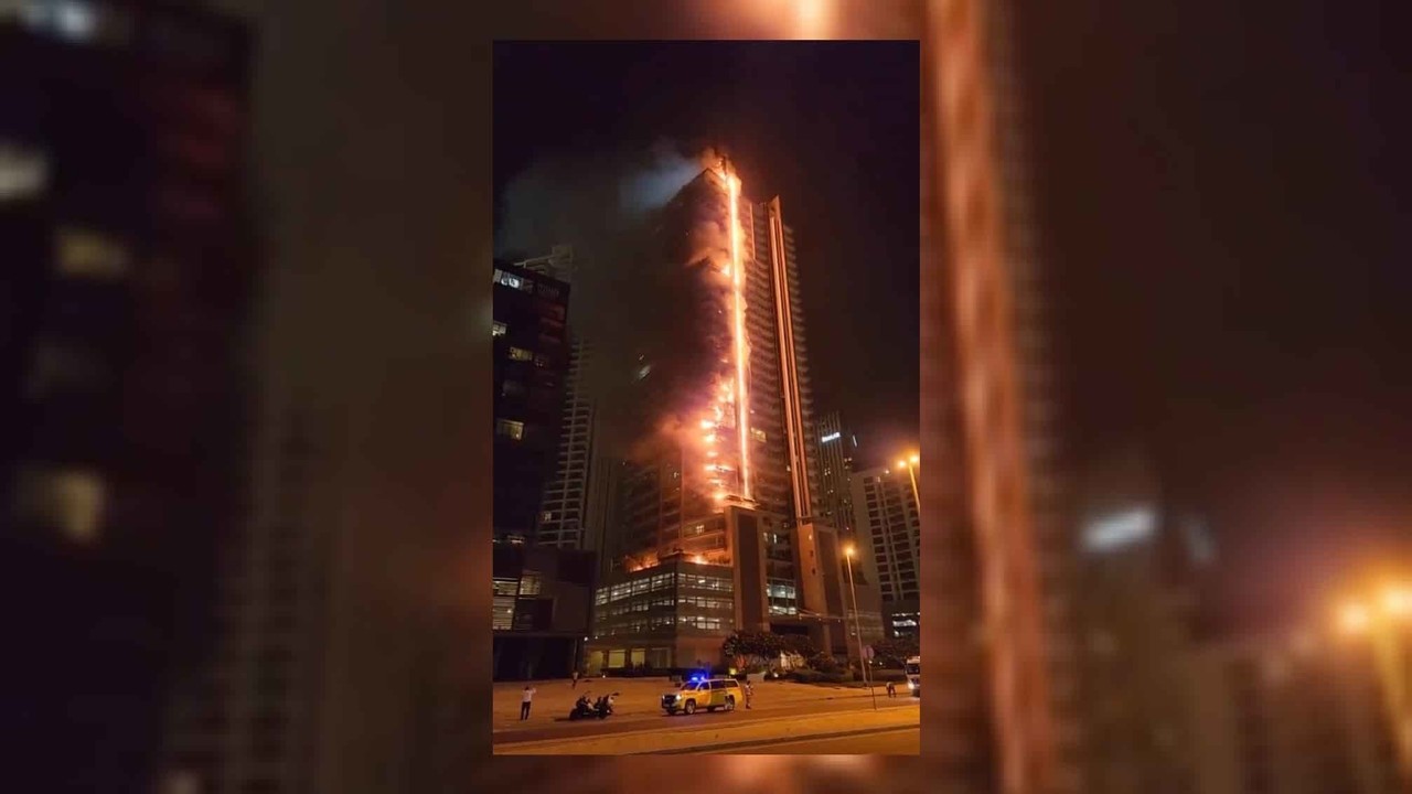 Video Incendio Consume Edificio De Pisos En Dub I Posta Nuevo Le N