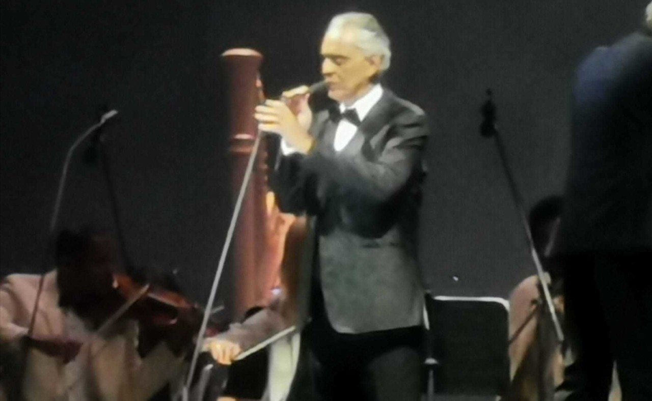 Ofrece Andrea Bocelli M Gica Velada En El Parque Fundidora Posta