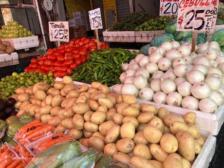 Aumenta el precio del tomate y limón andan entre 50 y 60 pesos POSTA