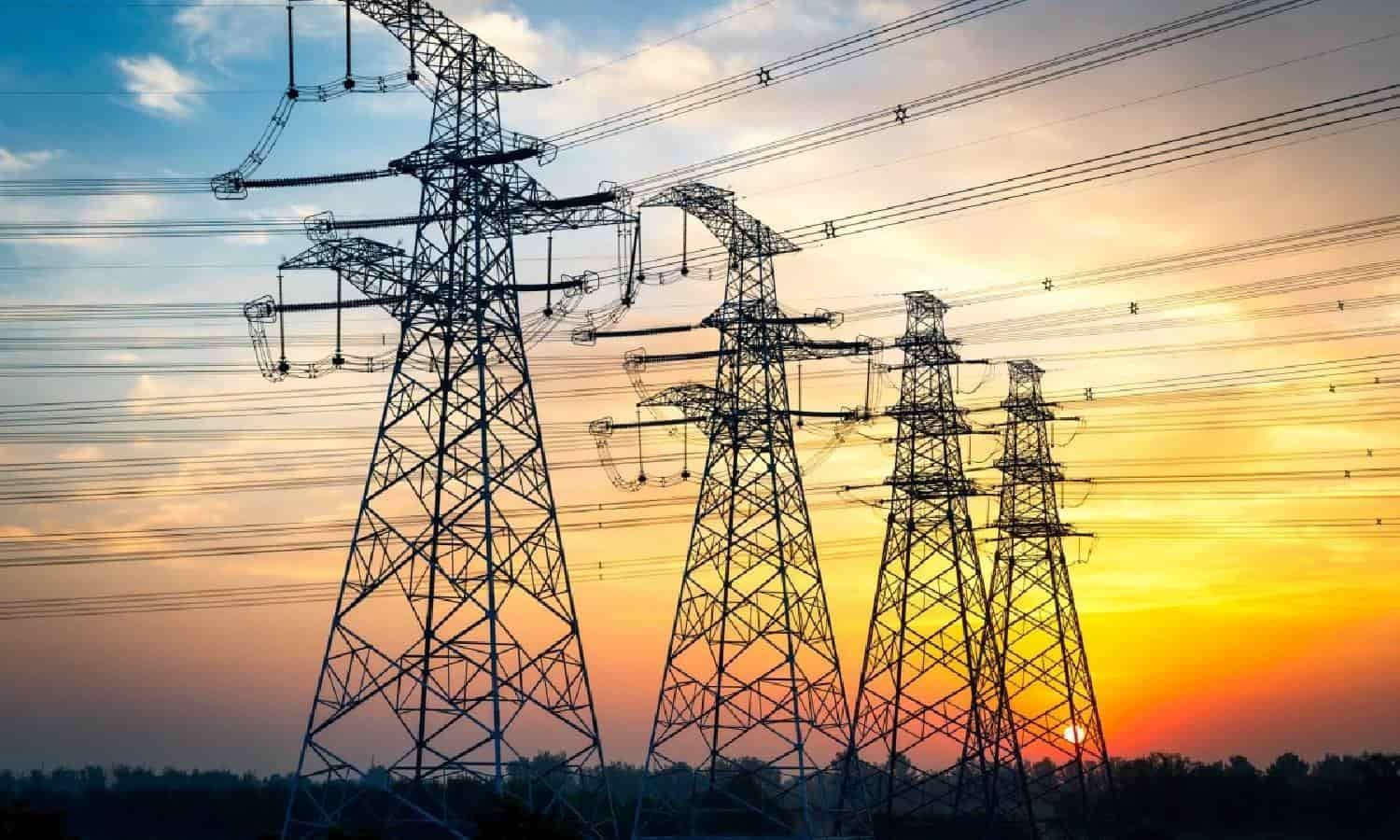 Reforma eléctrica ya está en debate final, dice AMLO