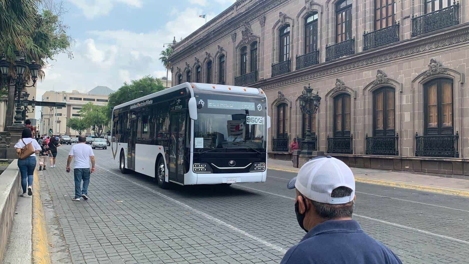Camión eléctrico realiza pruebas en Monterrey