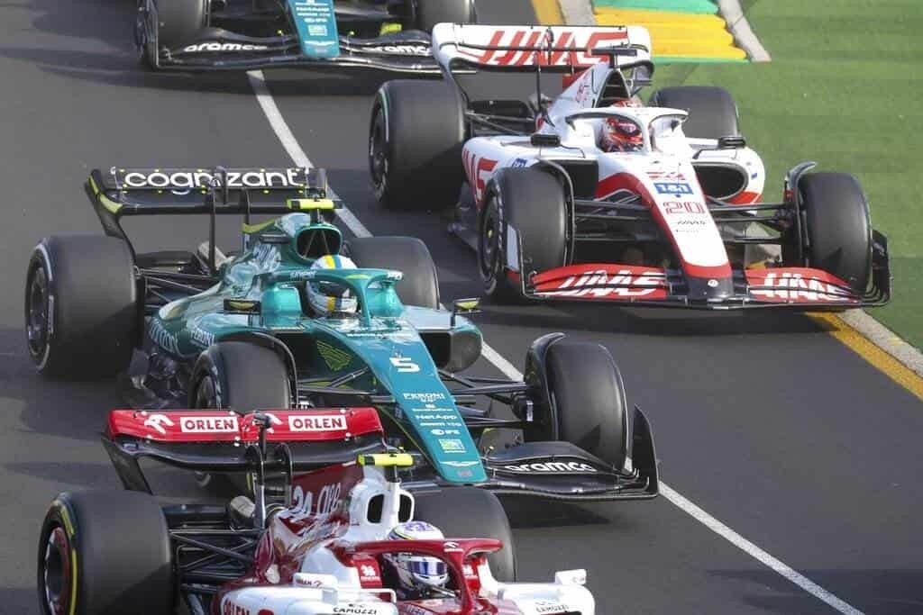 FIA responde a críticas sobre auto de seguridad de la F1