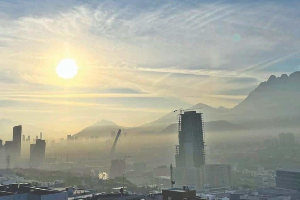 Amanece Monterrey con calidad del aire de mala a buena