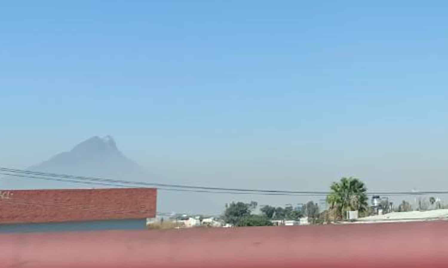Amanece Monterrey de mala a buena calidad del aire
