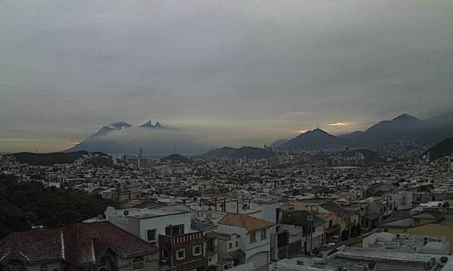 Se presenta contaminación en Monterrey