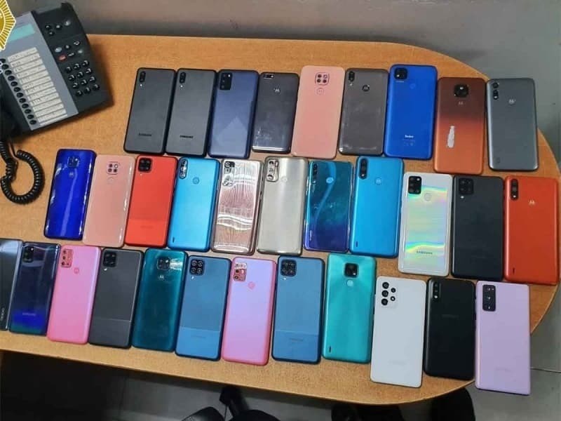 Recuperan 32 celulares robados