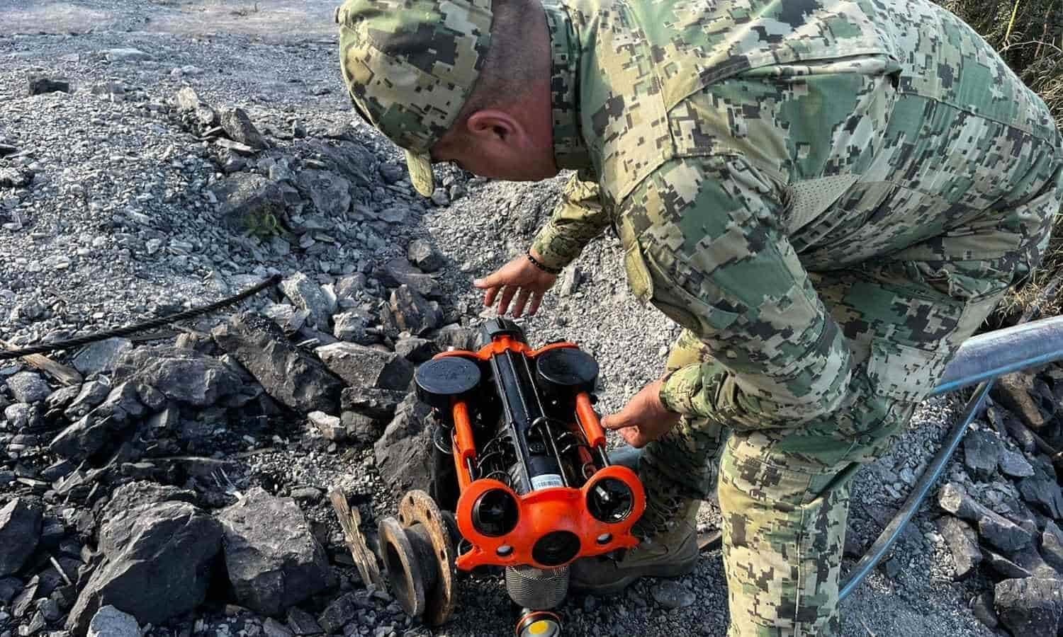 Utilizan dron para búsqueda de mineros en Sabinas, Coahuila