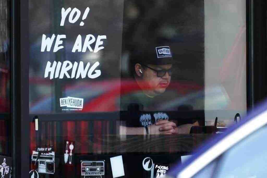 Aumentan solicitudes de ayuda por desempleo en EUA