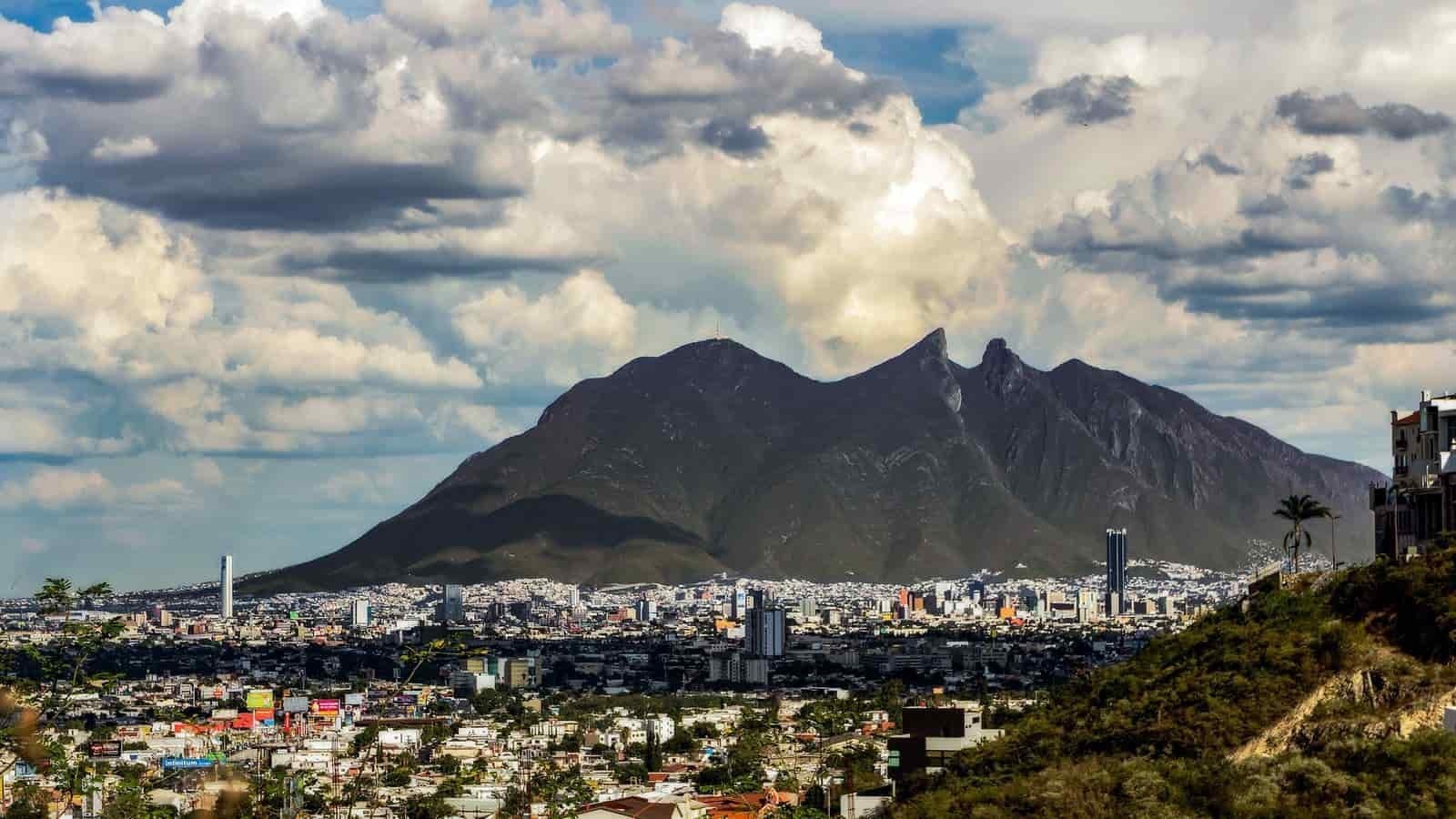 Despierta Monterrey con buena calidad de aire