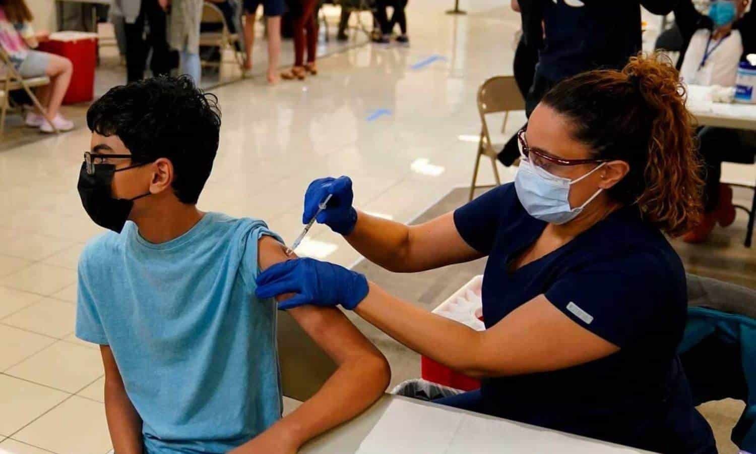 Inicia vacunación contra Covid-19 para niños de 7 años