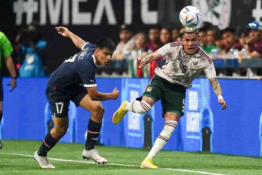 Se agota paciencia de Tata Martino tras derrota de México