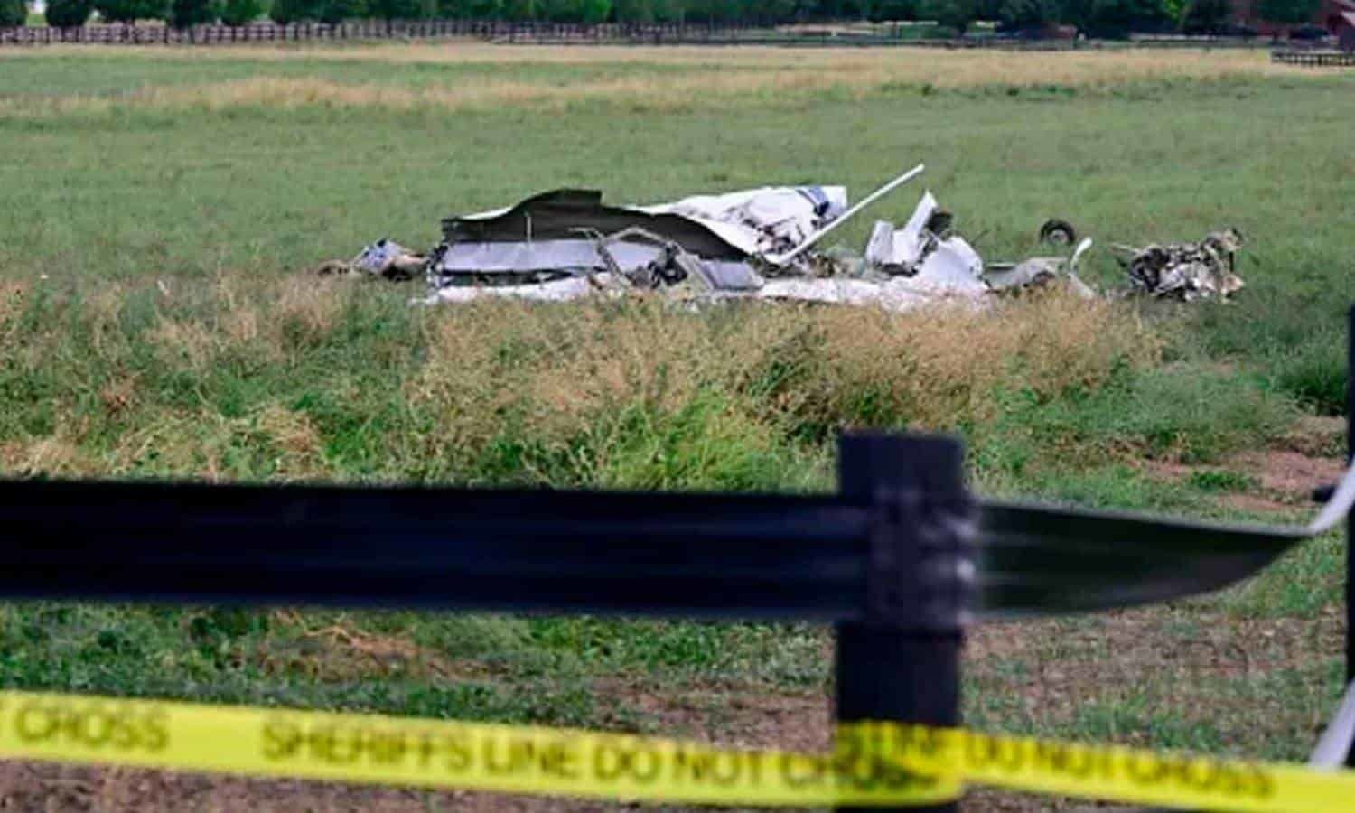 Choque entre 2 avionetas deja 3 muertos en Colorado