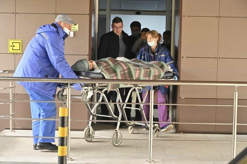 Víctimas de tiroteo en Rusia son evacuadas a Moscú