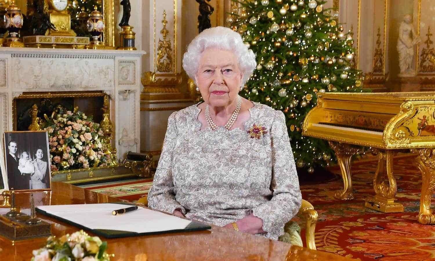 Reina Isabel II deja misteriosa carta en Sídney