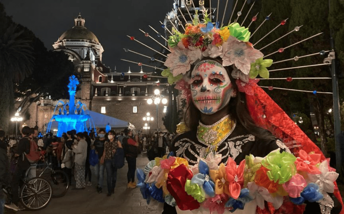 La Ciudad de México se prepara para la Procesión de Catrinas