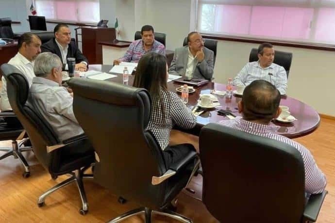 Desarrollan mesas de entrega-recepción en Tamaulipas