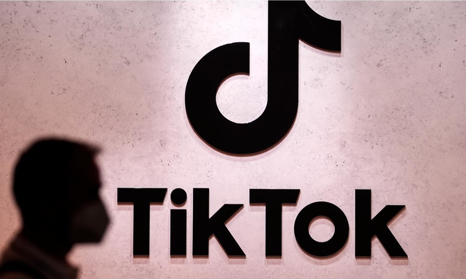 Rusia sanciona a TikTok por propaganda LGBT y feminista