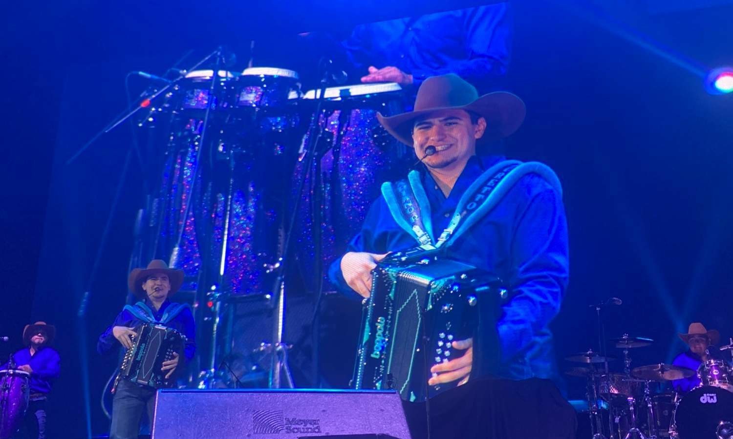 Grupo 'Secretto' suena con éxito en la Arena Monterrey