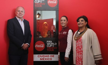 Claudia Sheinbaum recibe la Copa del Mundo en CDMX
