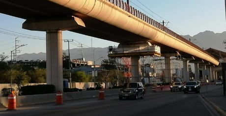 Realizan restauración a Línea 2 del Metro en San Nicolás