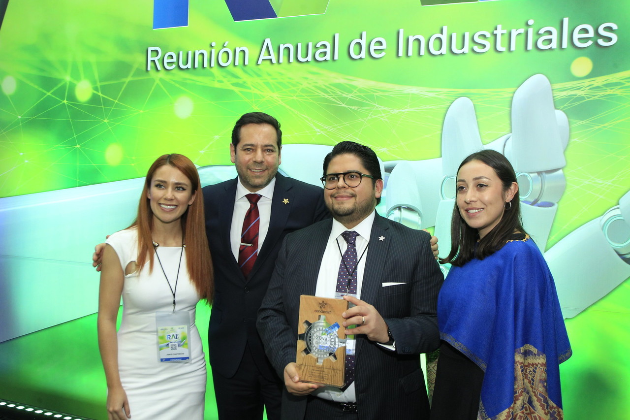 Recibe Red Ambiental premio Héroes y Detectives Ambientales