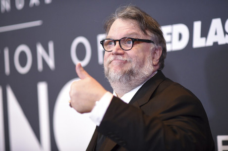Recibe Guillermo Del Toro doctorado honoris causa de la UNAM