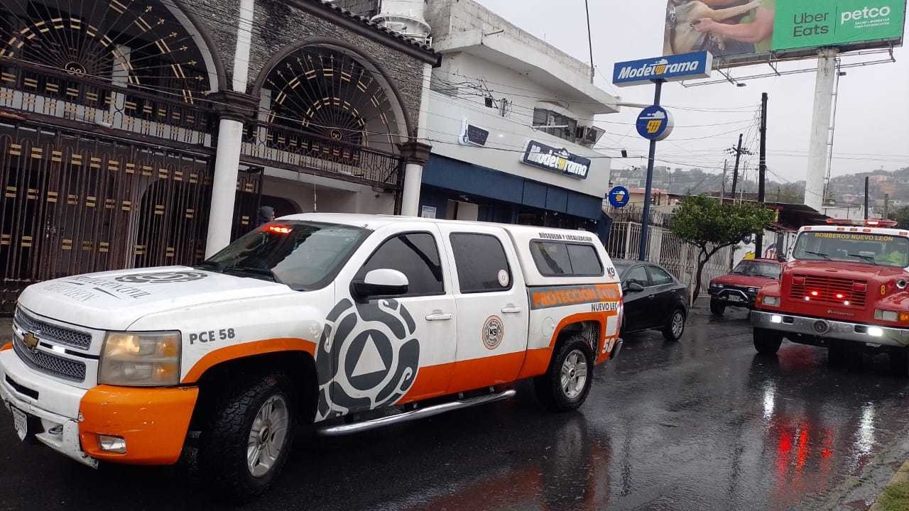 Explosión en domicilio de Monterrey deja dos heridos