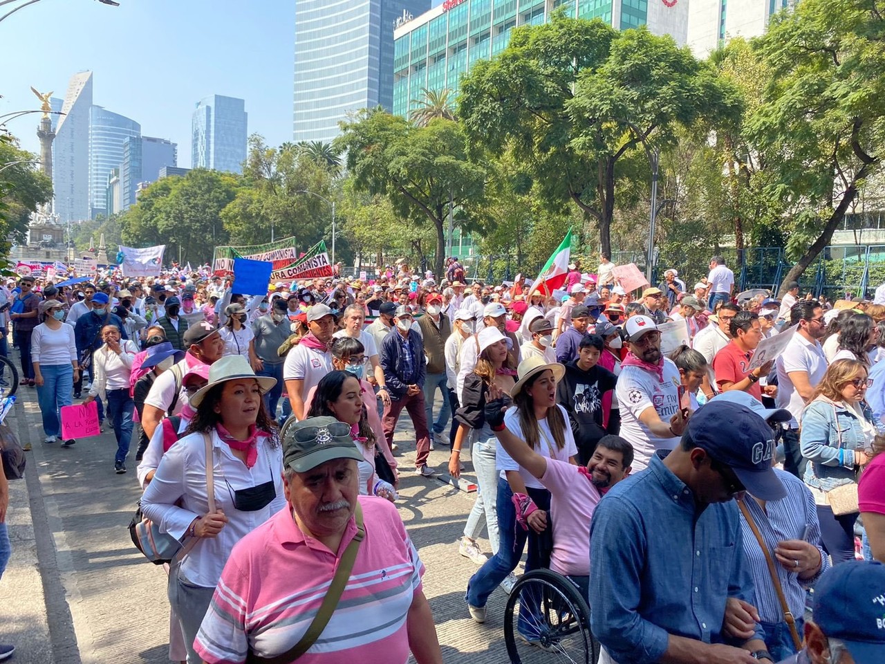 Minimizan cantidad de asistentes a marchas del INE