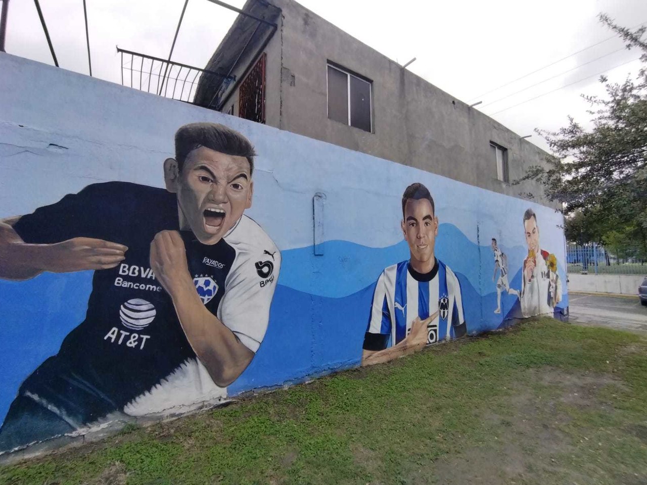 Vecinos de 'Charly' Rodríguez le desean suerte en el Mundial