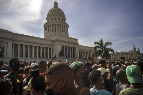 Critican grupos de DDHH nuevo código penal de Cuba