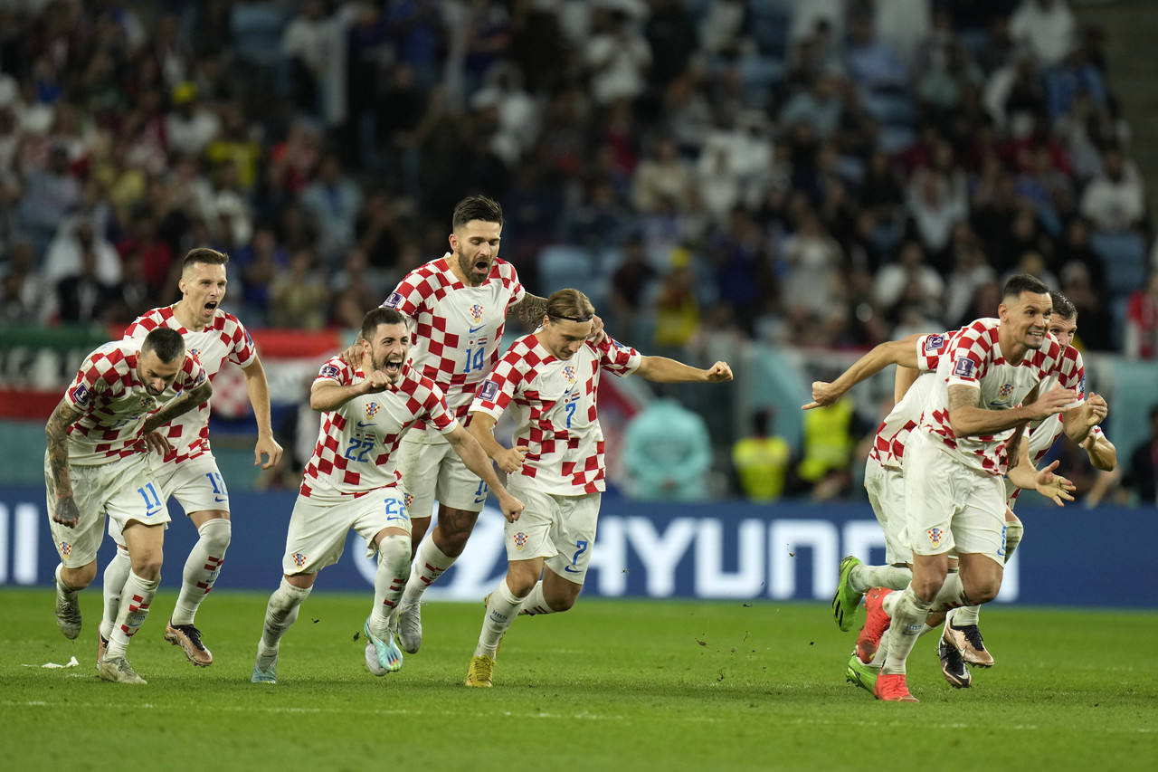 Croacia vence en penales a Japón y avanza a Cuartos de Final