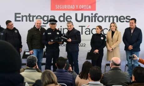 Entregan uniformes a la Seguridad Pública de Torreón