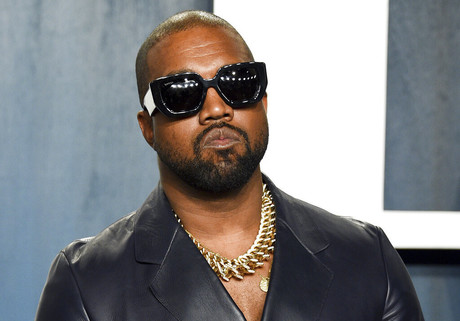 Suspende Twitter cuenta de Kanye West tras 'polémico' tuit