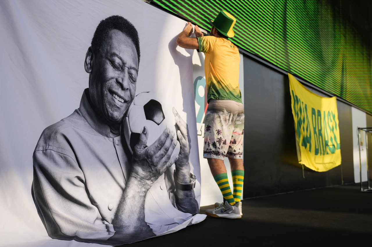 Brasileños en Mundial tienen en la mente a Pelé