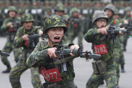 Extenderá Taiwán servicio militar de 4 meses a un año