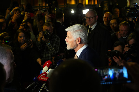 Gana General retirado Pavel elección presidencial Checa