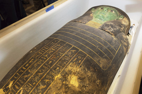 EUA devuelve a Egipto sarcófago saqueado hace años
