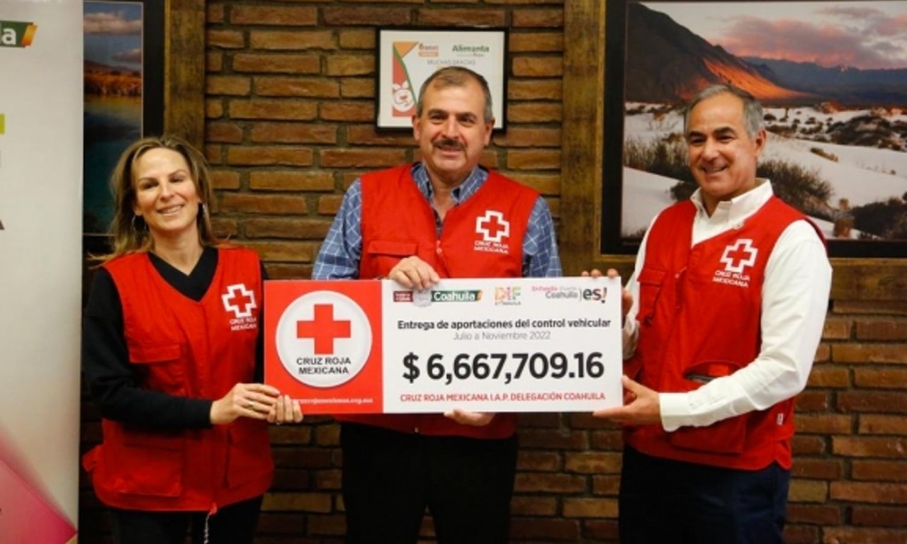 Entrega Coahuila donativo de contribuyentes a Cruz Roja