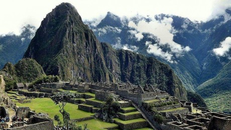 Cierran Machu Picchu y detienen a 205 manifestantes en Perú