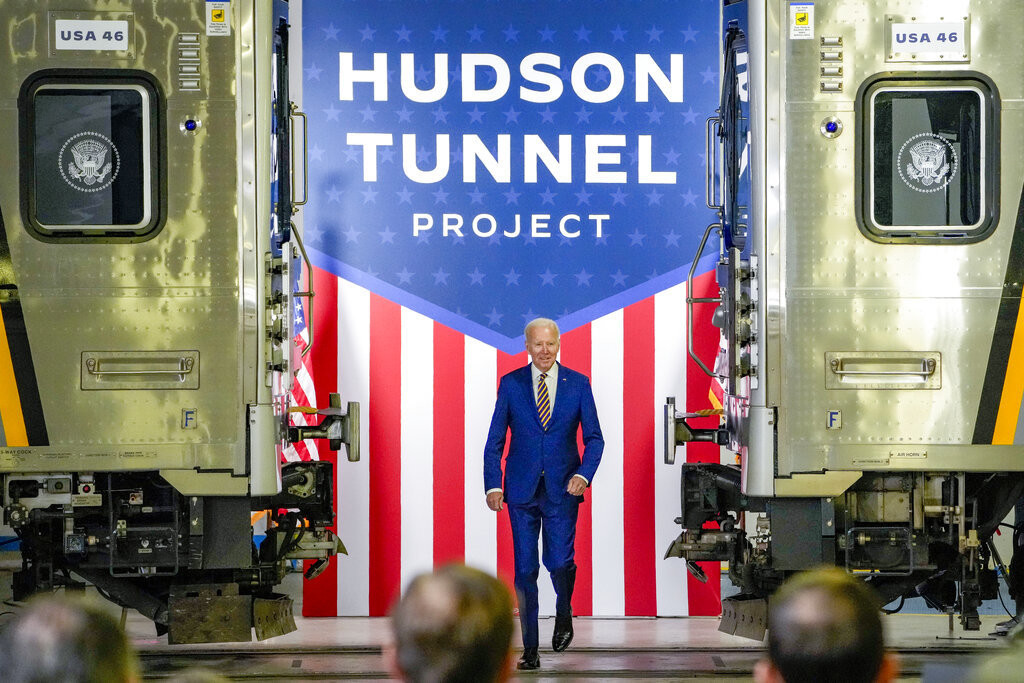Destaca Joe Biden construcción de túnel en Nueva York
