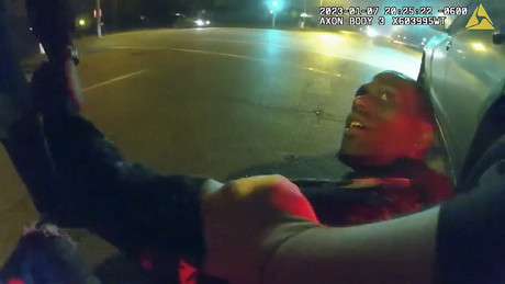 Revelan vídeo de golpiza de policía de EUA a Tyre Nichols