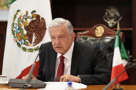 Defiende López Obrador a Delfina Gómez de acusaciones