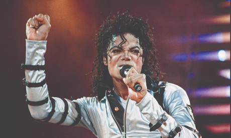 Negocian venta millonaria de catálogo de Michael Jackson