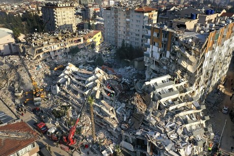 Dona la UEFA 200 mil euros a Turquía tras terremoto
