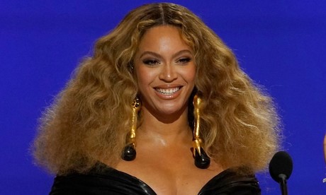 Beyoncé suma dos Grammys más a su carrera este año