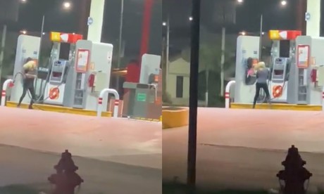 Mujer enloquece y golpea bomba de gasolina en Juárez