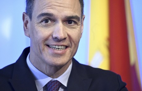 Gobierno español recibe moción de censura presentada por Vox