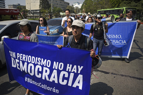 Periodistas de Guatemala protestan por criminalización